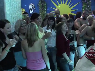 Slutty vixens pleasure cocks at a party