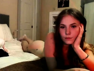 Hot amateur webcam teen masturbates for their fans