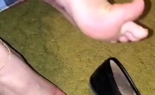 Amateur Foot Fetish Girlfriend Sucks And Gives A Footjob