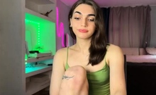 Brunette Solo Webcam Masturbation