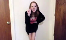 Young amateur teen in solo masturbation getting kinky