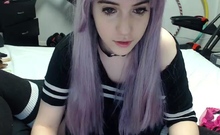 Hot Amateur Webcam Teen Masturbates For Their Fans