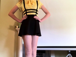 Cute amateur brunette naughty in solo jerking show on camera
