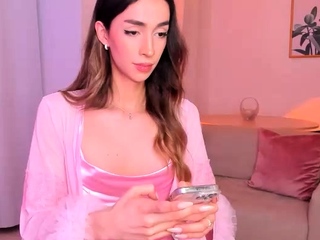 Brunette Solo Webcam Masturbation