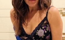 Hot Brunette mature Webcam Masturbation